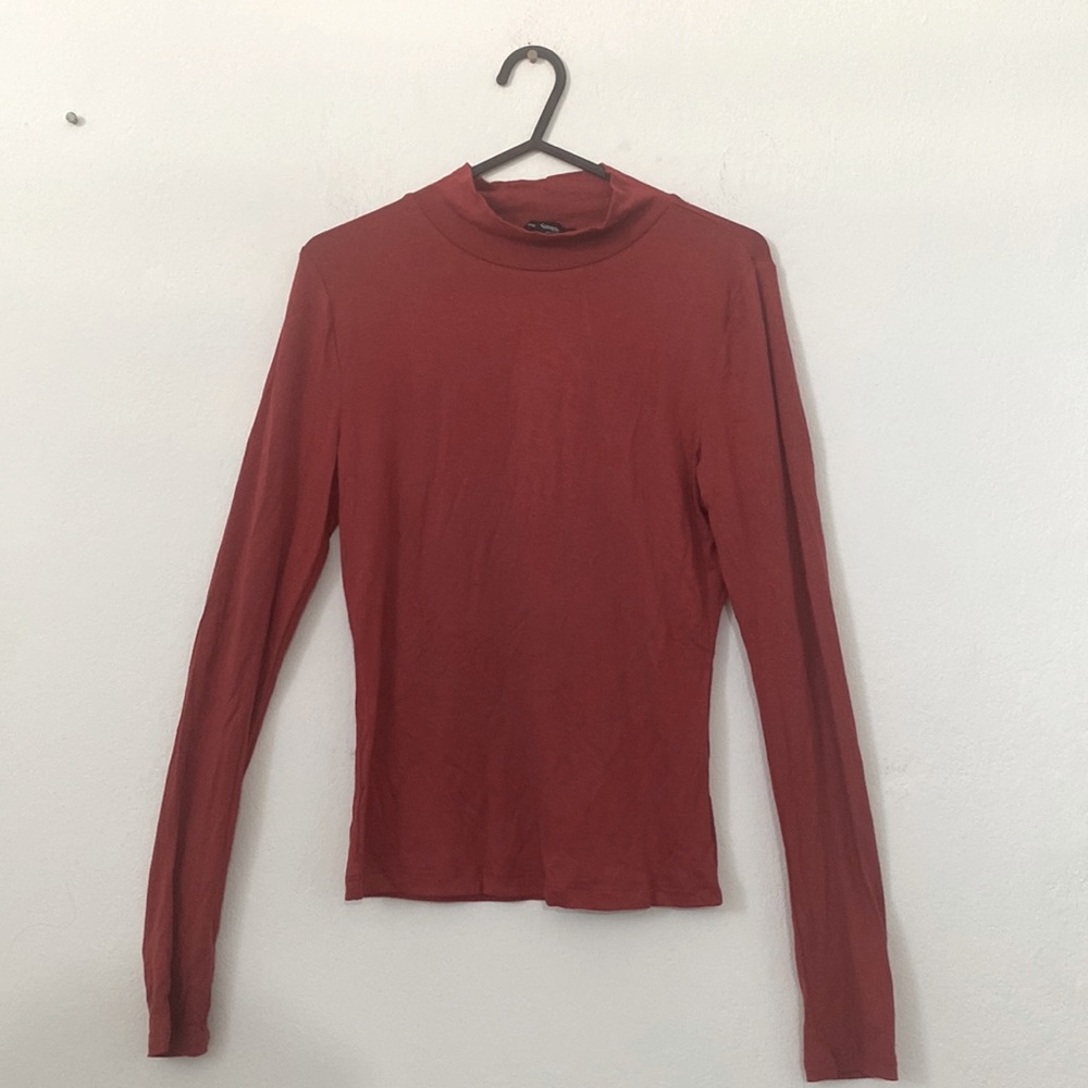 Bundle of two Ambiance long sleeve shirts